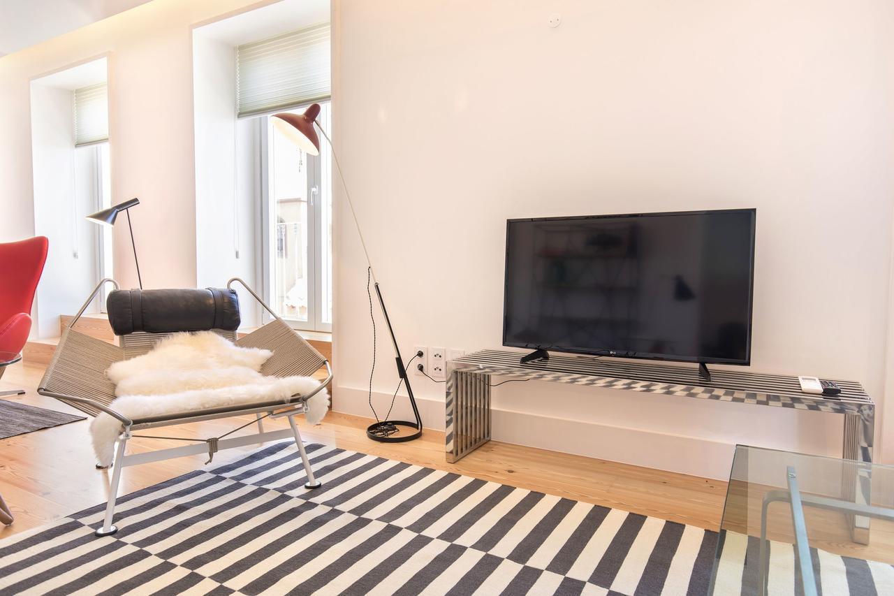 Lovelystay - Luxury Oasis In Bairro Alto Lisbon Exterior photo