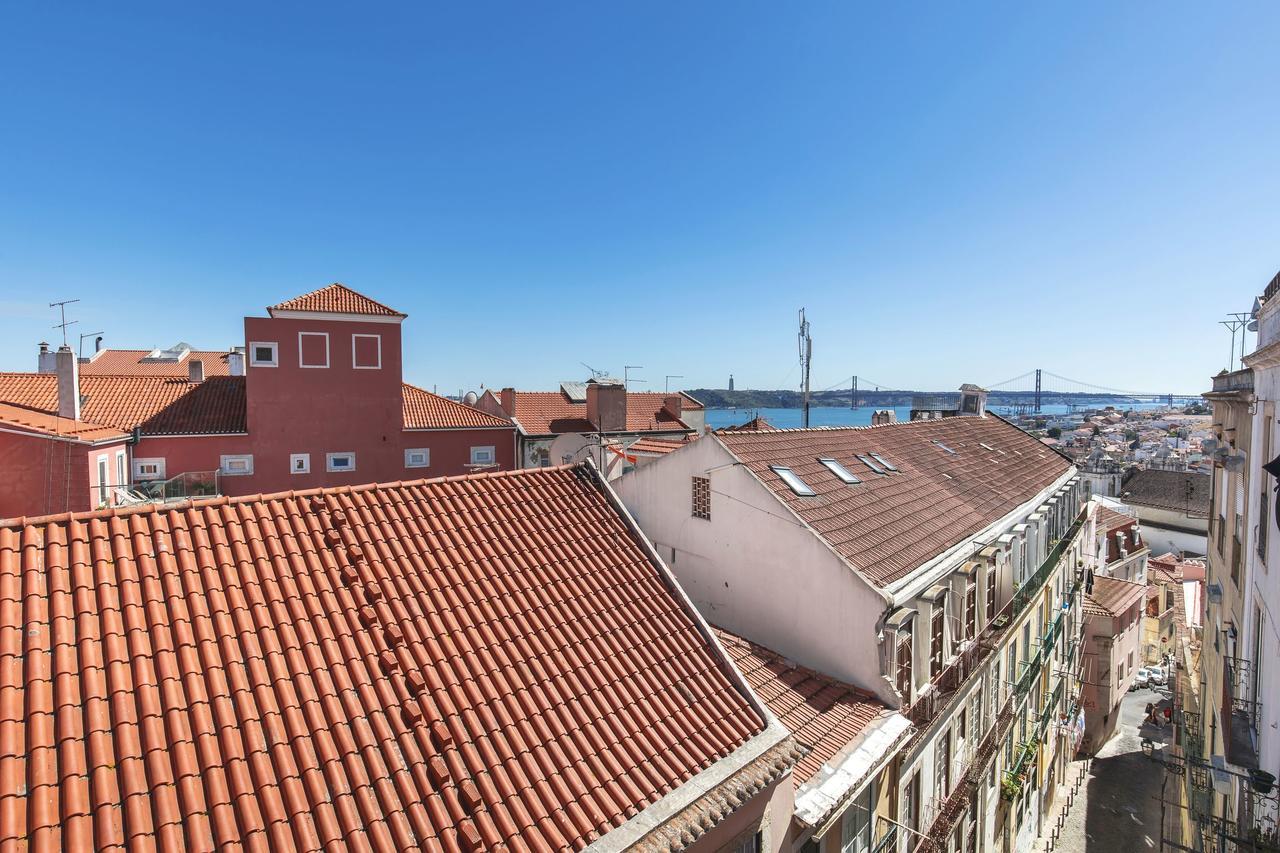 Lovelystay - Luxury Oasis In Bairro Alto Lisbon Exterior photo
